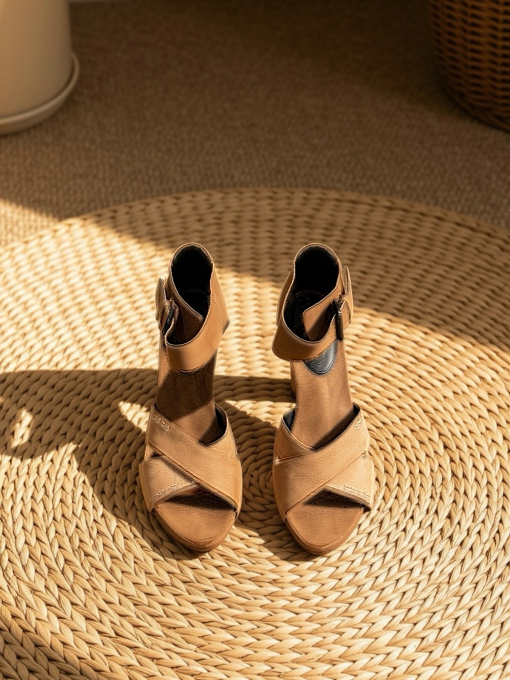 Final Price. No Offers Pls..Geox Respira Tan
Leather Wedge Sandals, 38, US 7.5